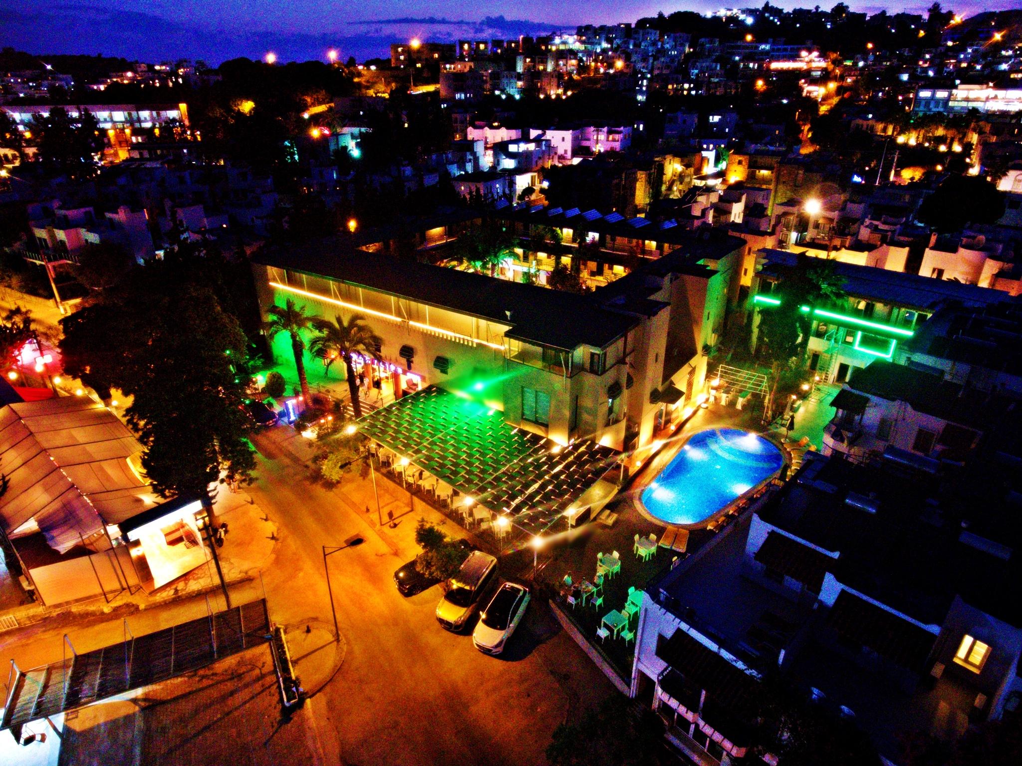 Skylife Otel 3*