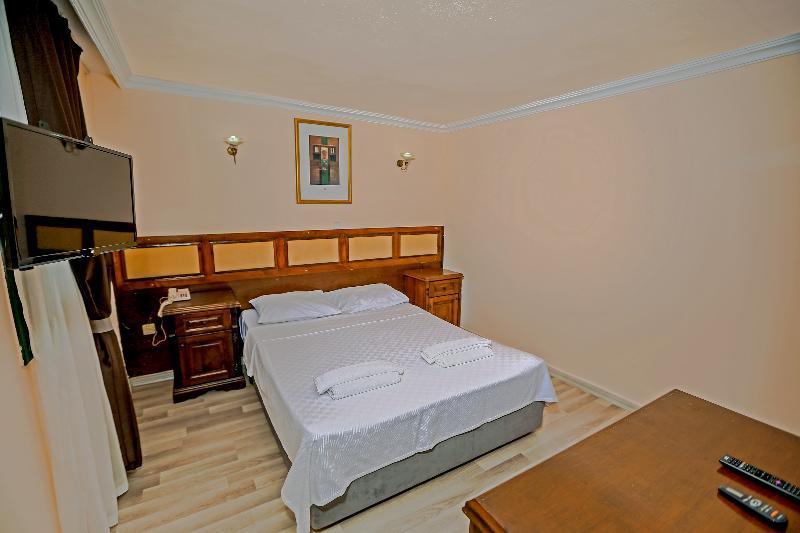 Skylife Otel 3*