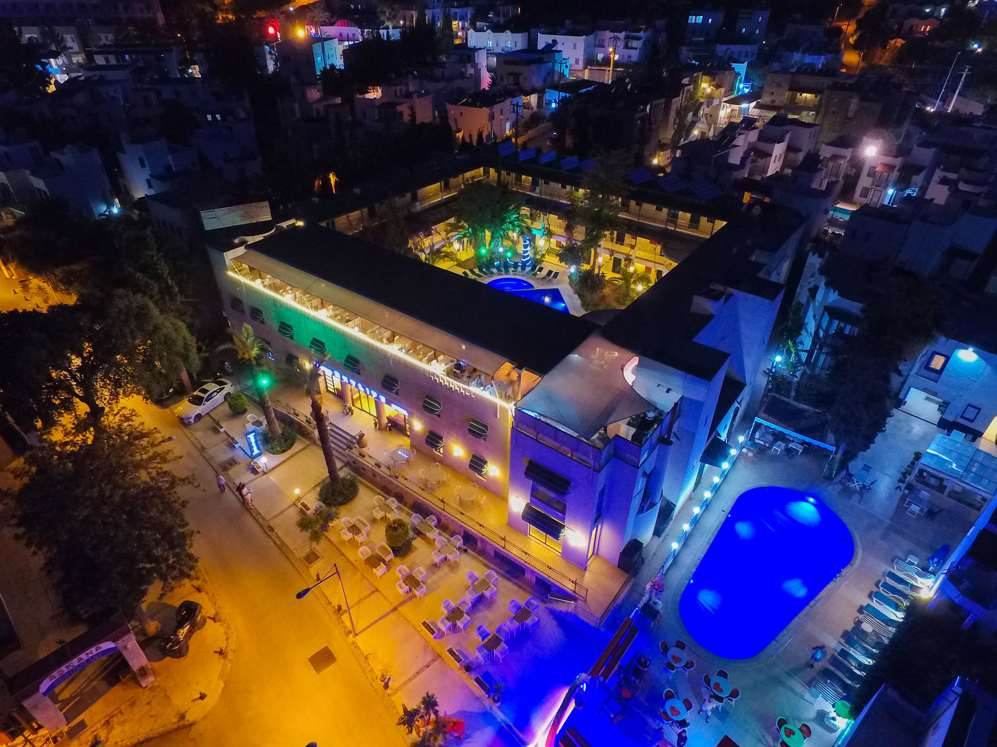 Skylife Otel 3*